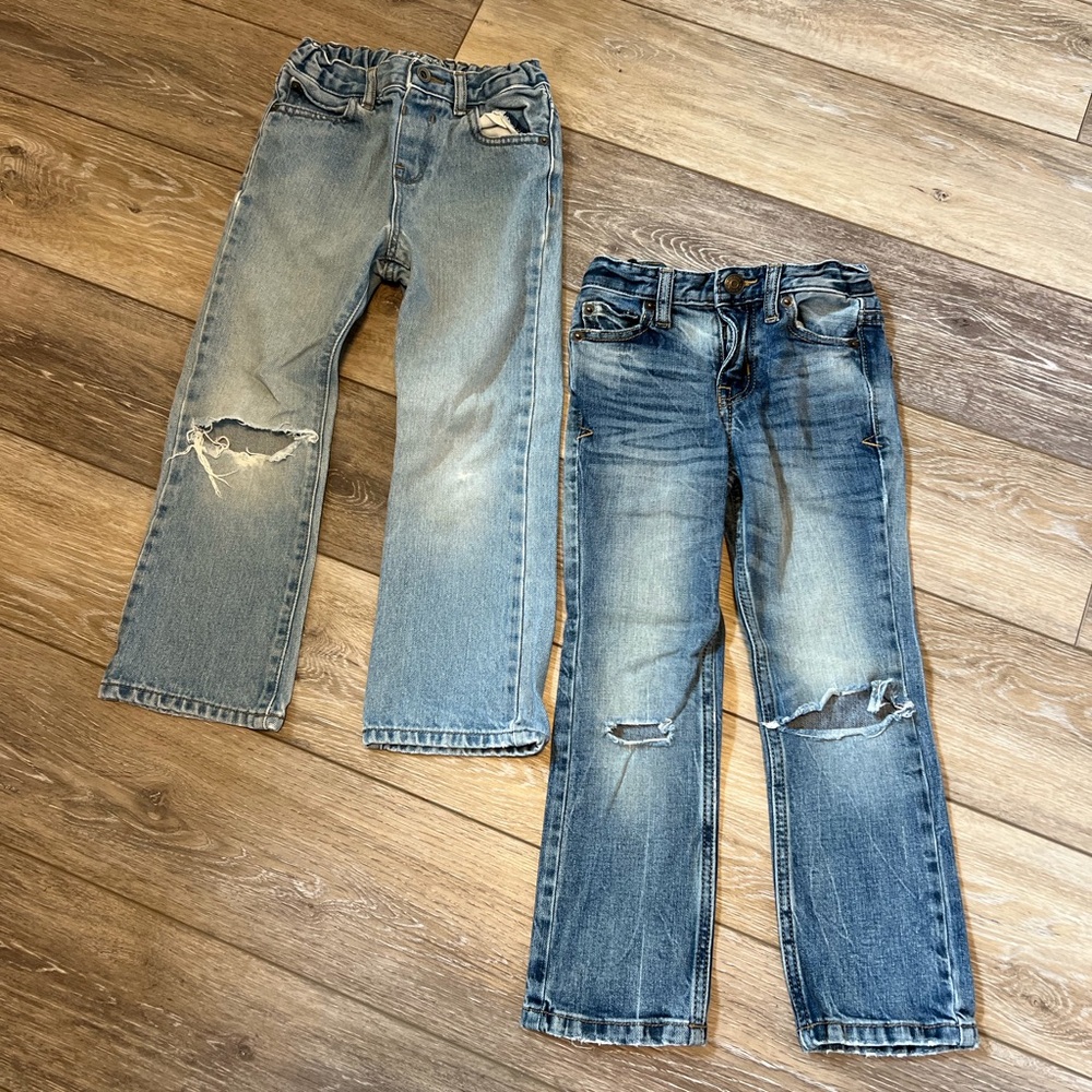 Cat&Jack distressed Jeans bundle size 4/5
